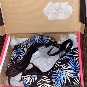 Super cute chic heels! Brand new!!!!!